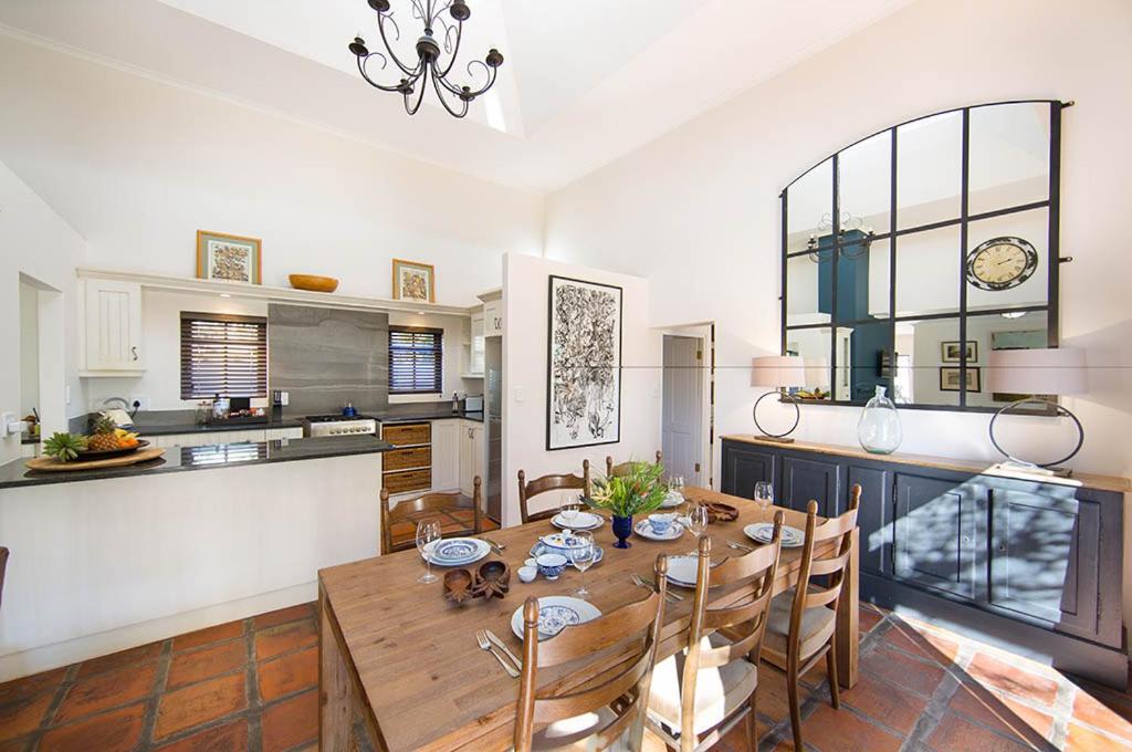 Bartinney Private Cellar Banhoek สเตลเลนบอช ภายนอก รูปภาพ